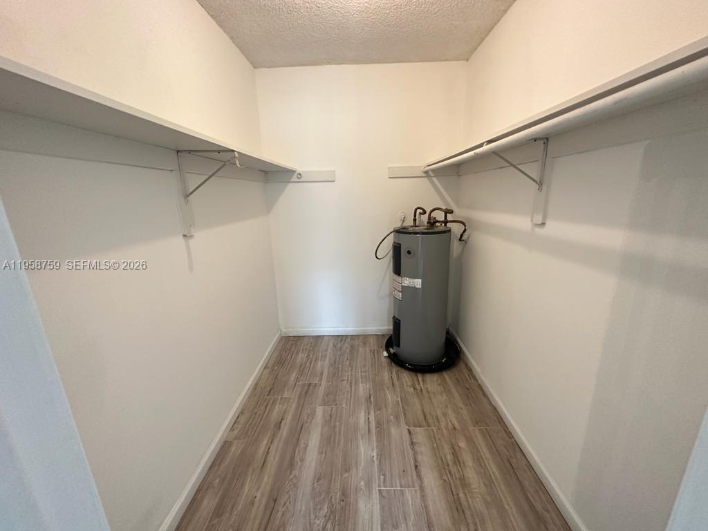 NEW WORLD CONDO APTS IV - Residential