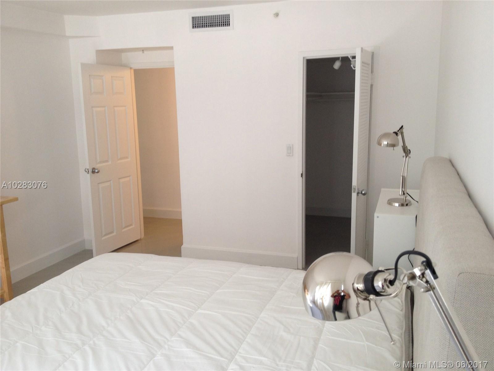 FLAMINGO SOUTH BEACH I CO - Residential Lease