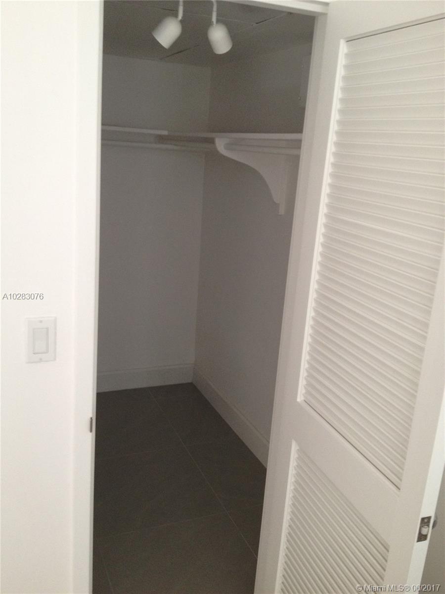 FLAMINGO SOUTH BEACH I CO - Residential Lease