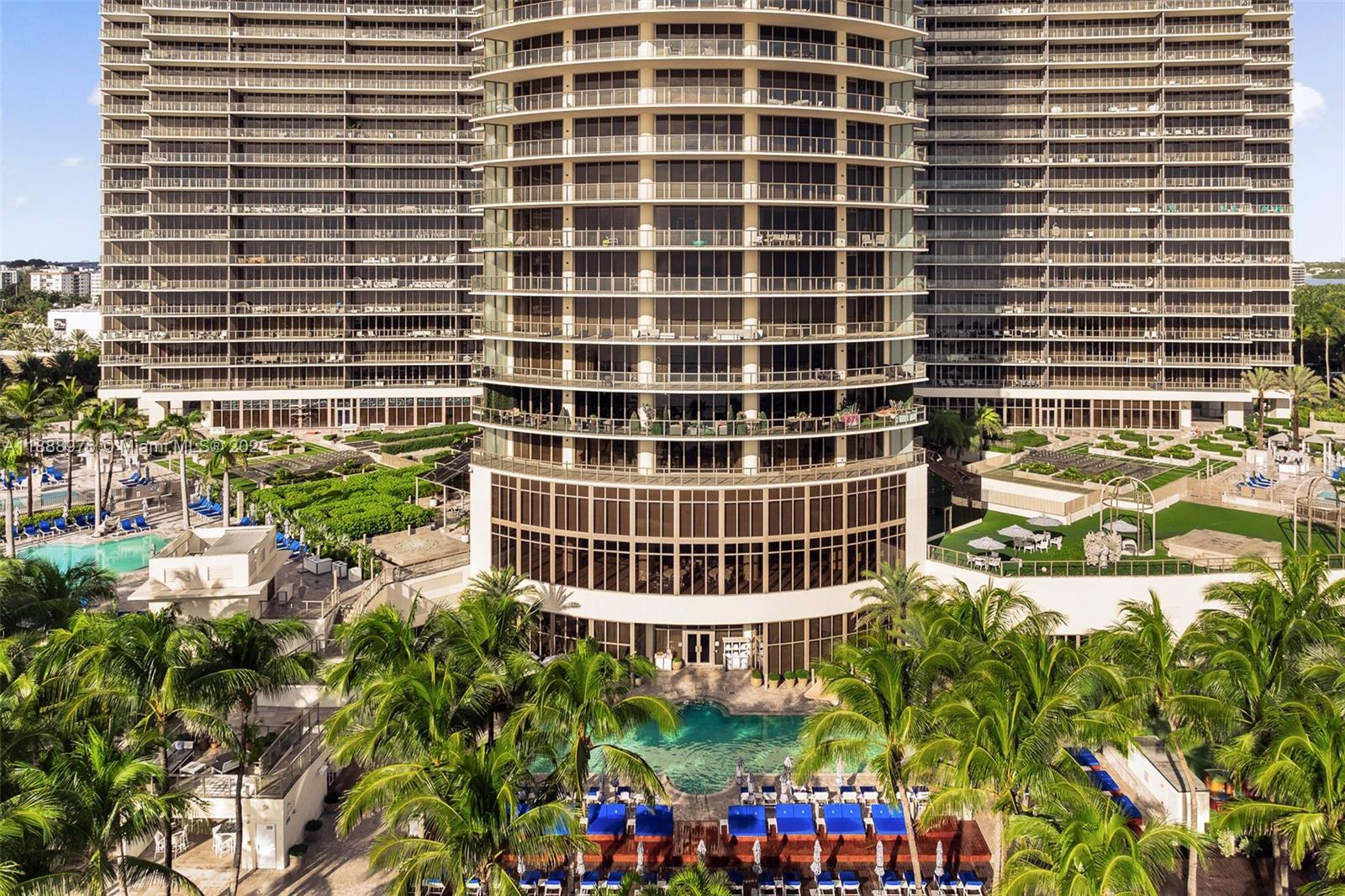 BAL HARBOUR CENTER CONDO - Residential