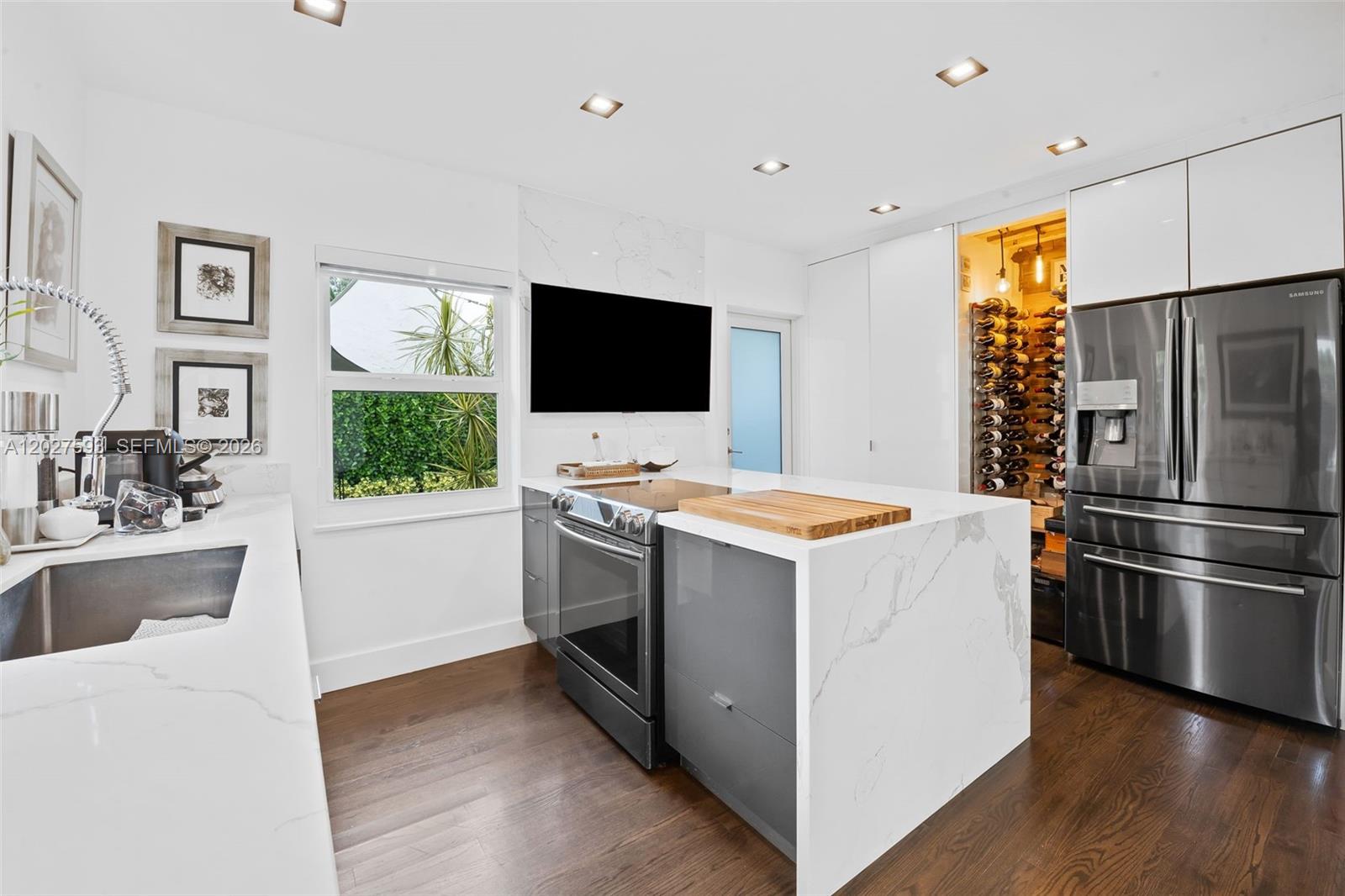 CORAL GABLES FLAGLER STRE - Residential
