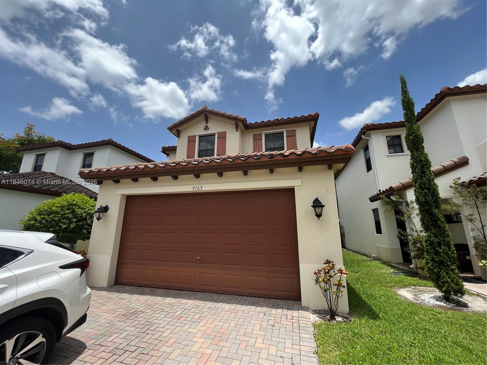BEAUTIFUL 3/2.5 SINGLE FAMILY HOME WITH 2 CAR GARAGE IN GATED COMMUNITY. UPGRADED KITCHEN AND BATHROOMS WITH GRANITE COUNTER, WOOD CABINETS AND STAINLESS STEEL APPLIANCES, TILE FLOORS DOWNSTAIRS, LAMINATE FLOORS UPSTAIRS, AND FULL SIZE WASHER & DRYER. CLOSE TO SAWGRASS EXPRESSWAY, MAJOR ROADS, SHOPPING, DINING AND GOOD SCHOOLS. FIRST AND LAST MONTH RENT PLUS ONE MONTH SECURITY DEPOSIT REQUIRED TO MOVE IN. ASSOCIATION REQUIRES CREDIT OF 720 OR HIGHER FOR ALL ADULTS TO BE APPROVED - NO EXCEPTIONS! APPROVAL PROCESS TAKES UP TO 30 DAYS.