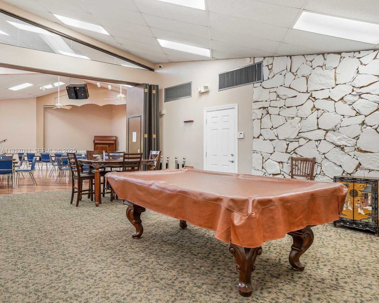 SANDS POINT CONDOMINIUM I - Residential