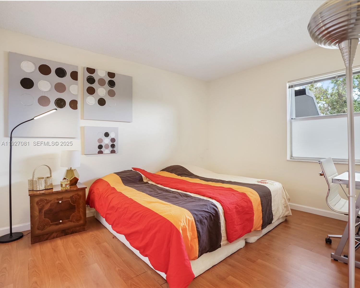 SANDS POINT CONDOMINIUM I - Residential