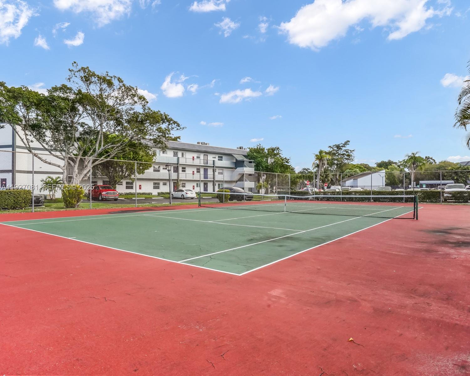 SANDS POINT CONDOMINIUM I - Residential