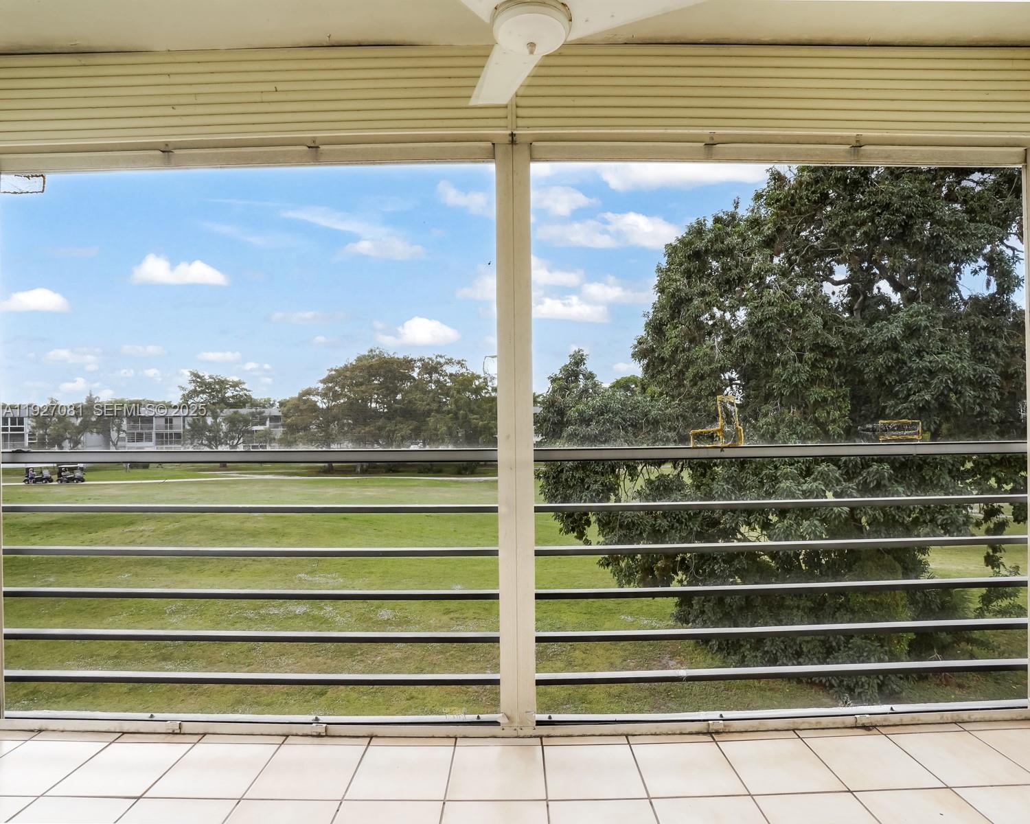 SANDS POINT CONDOMINIUM I - Residential