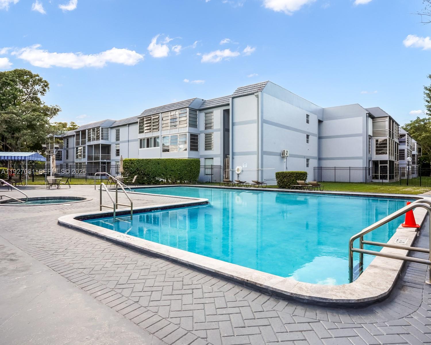 SANDS POINT CONDOMINIUM I - Residential