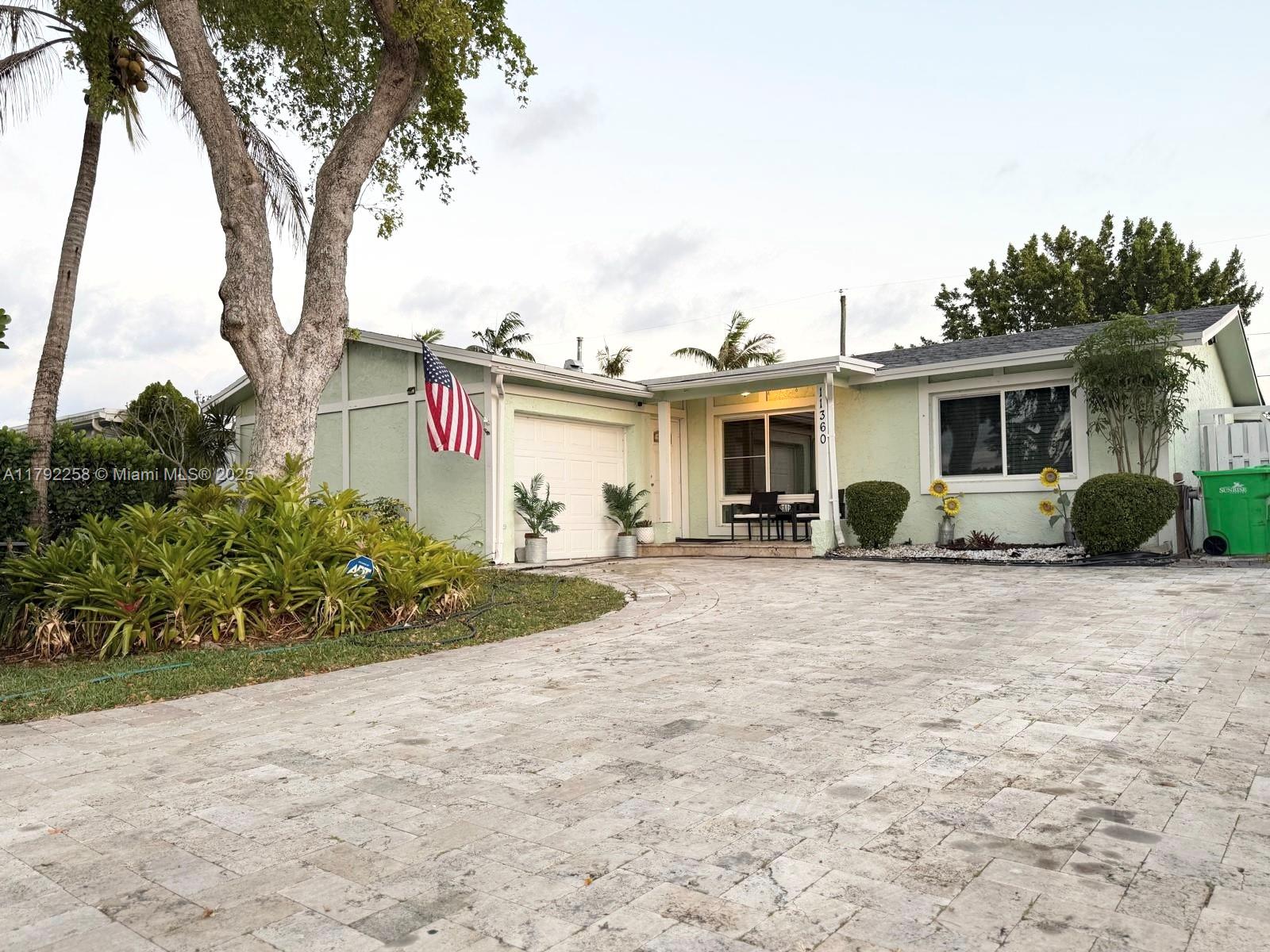 Property for Sale at 11360 Nw 31st St, Sunrise, Miami-Dade County, Florida - Bedrooms: 3 
Bathrooms: 2  - $539,900