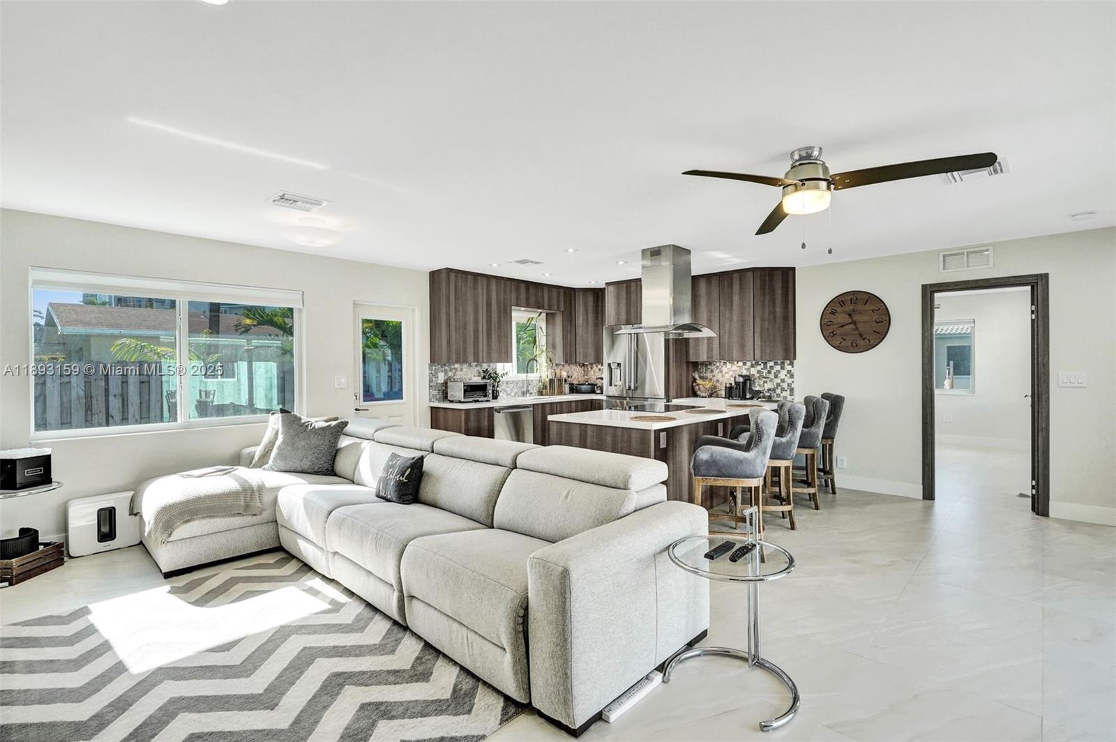 LAUDERDALE BEACH EXT UNIT - Residential Lease