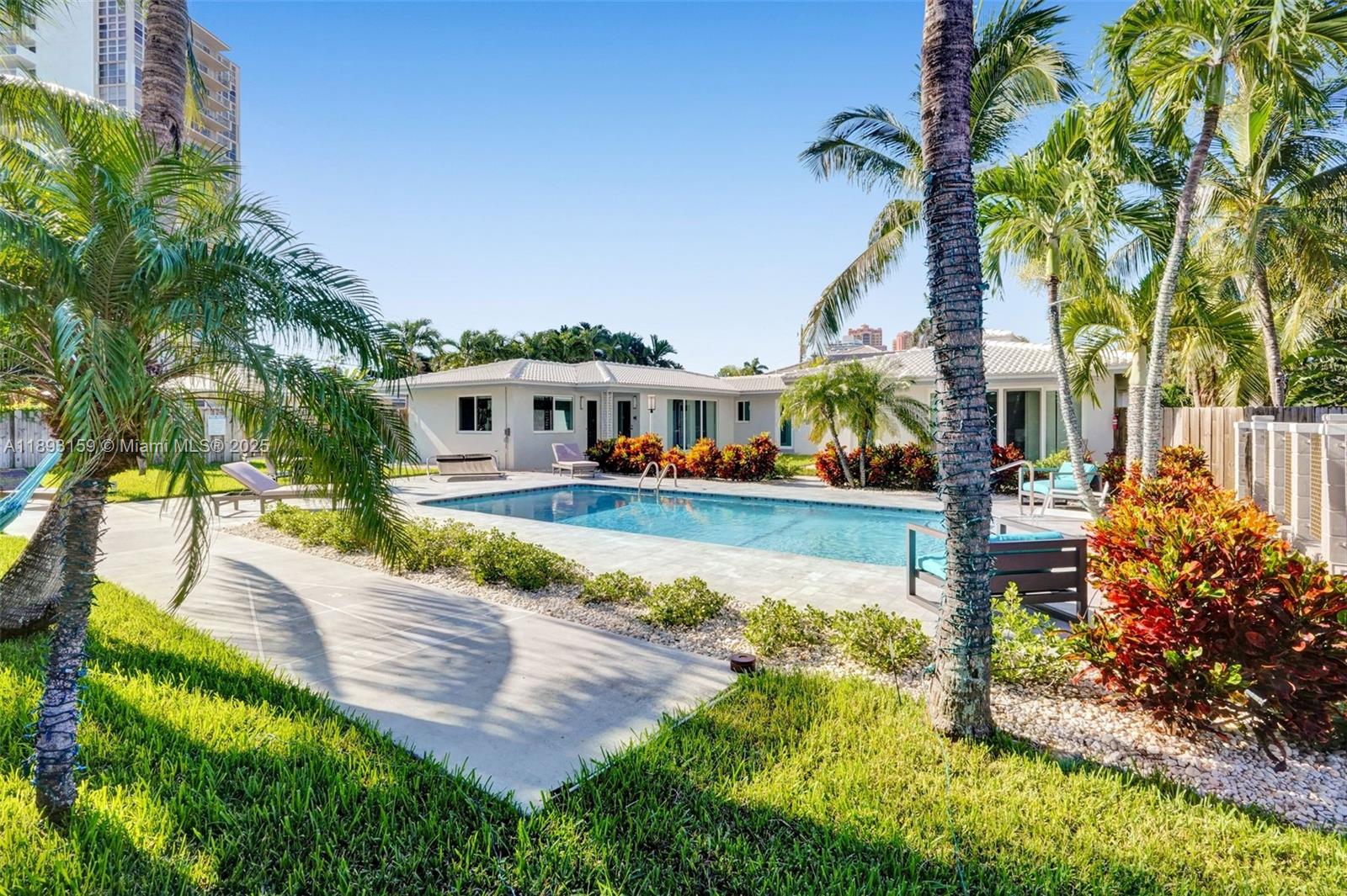 LAUDERDALE BEACH EXT UNIT - Residential Lease