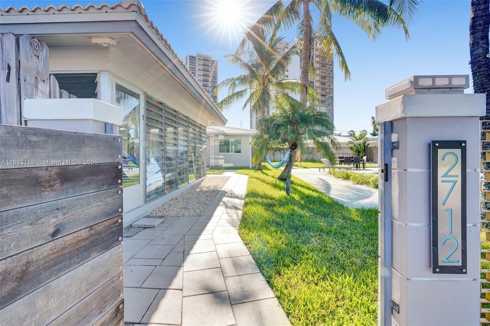 LAUDERDALE BEACH EXT UNIT - Residential Lease