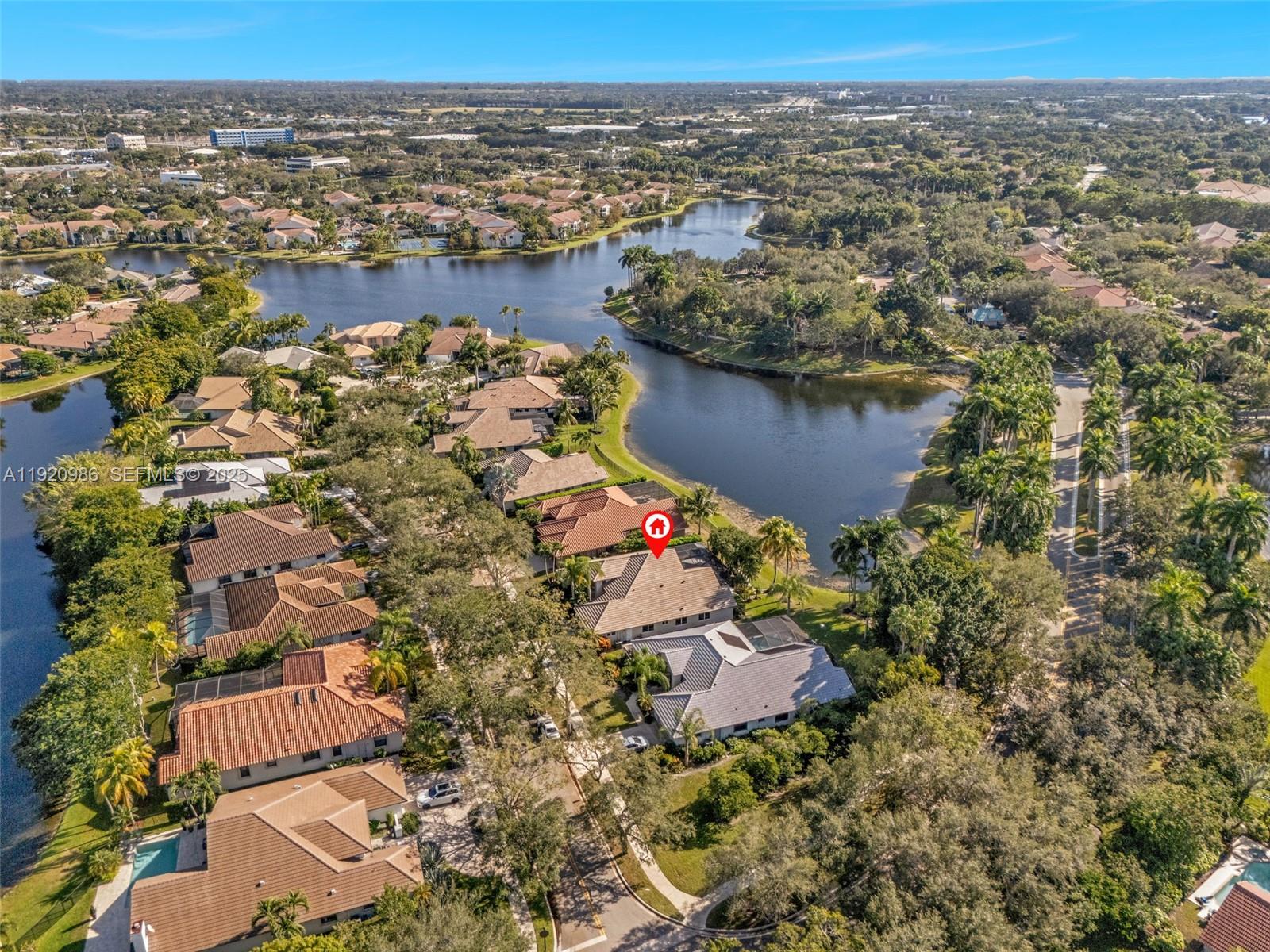 COUNTRY ISLES - Residential