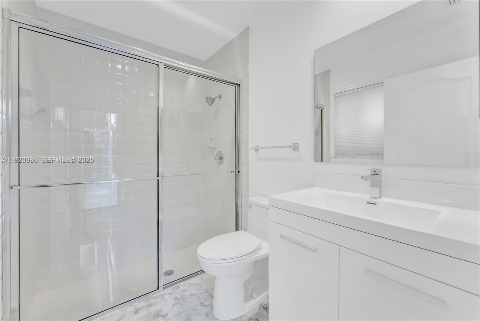 COUNTRY ISLES - Residential