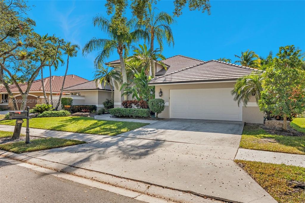 Photo of 1003 Trailmore Ln, Weston, FL 33326 (MLS # A11920986)