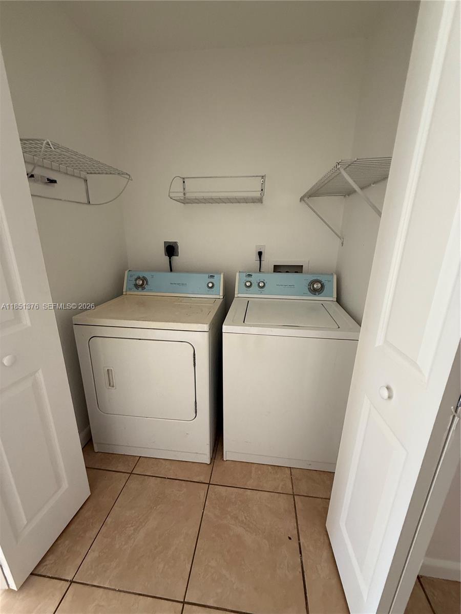 CRYSTAL LAKE 2ND SEC - Residential Lease