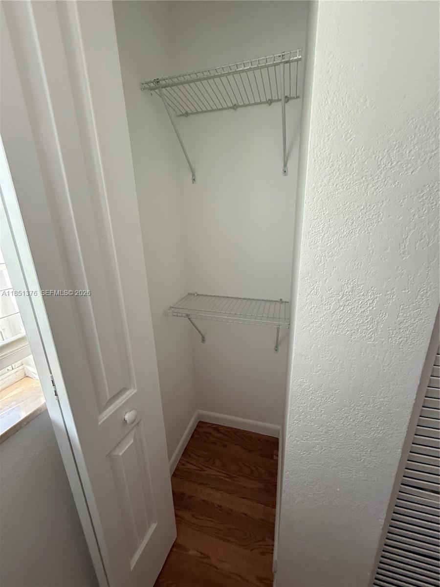 CRYSTAL LAKE 2ND SEC - Residential Lease