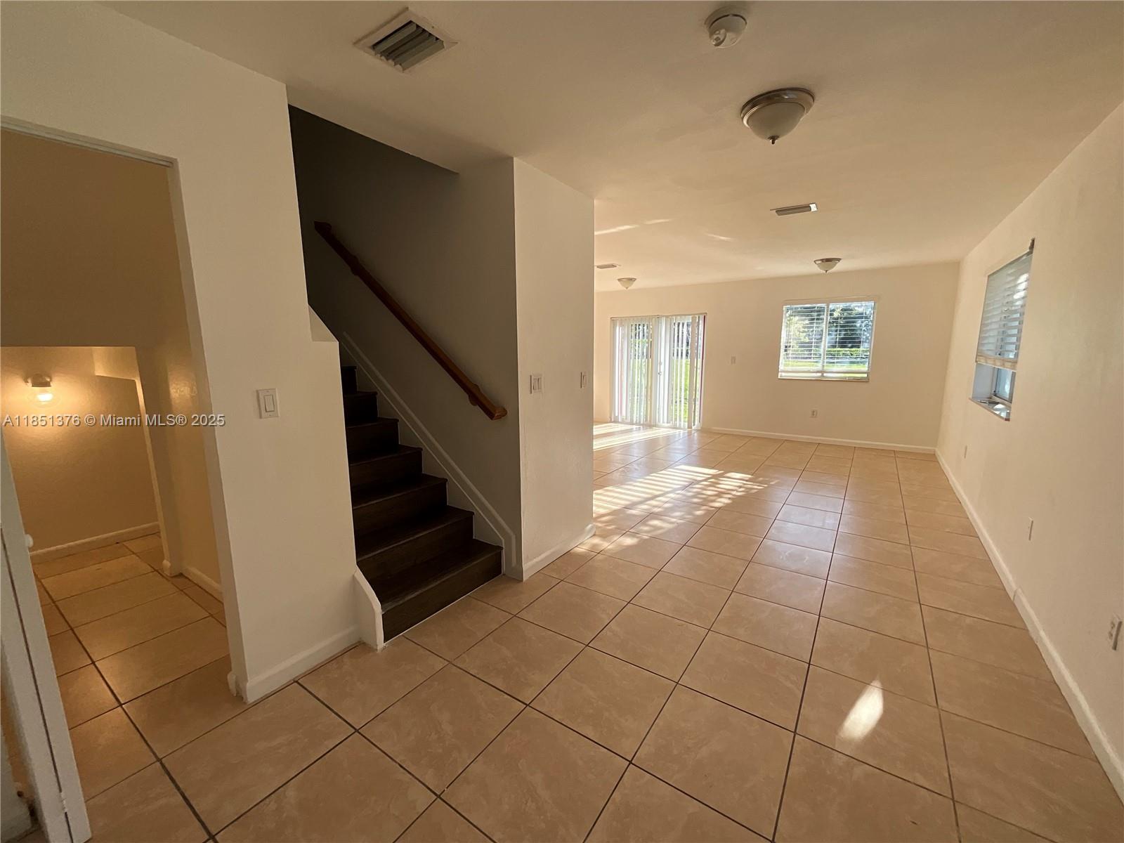 CRYSTAL LAKE 2ND SEC - Residential Lease