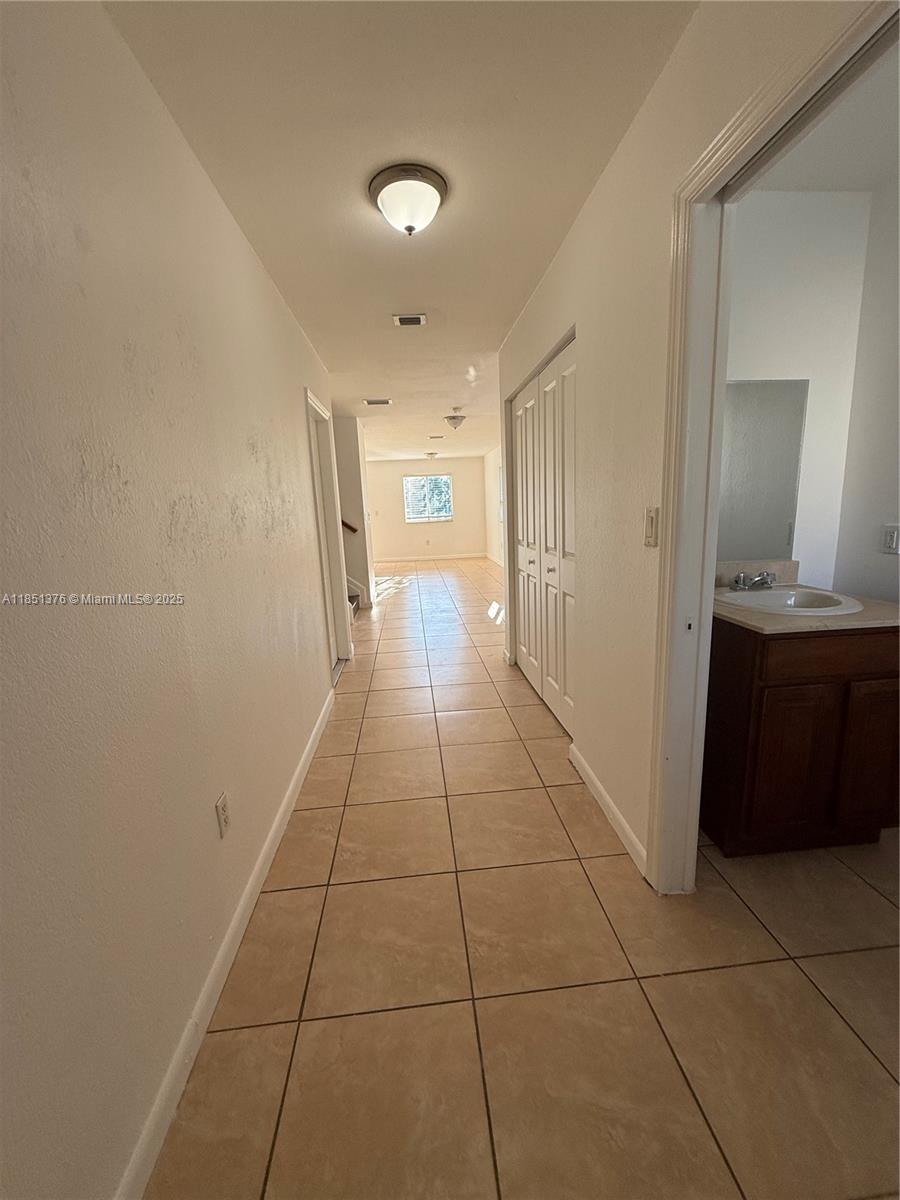 CRYSTAL LAKE 2ND SEC - Residential Lease