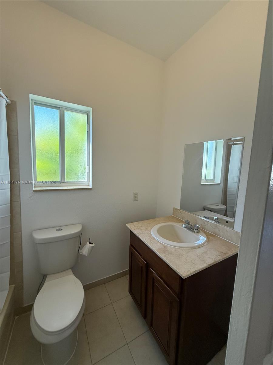 CRYSTAL LAKE 2ND SEC - Residential Lease
