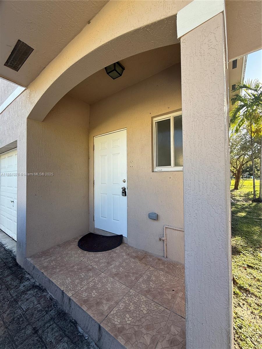 1540 NW 45th St 1-4