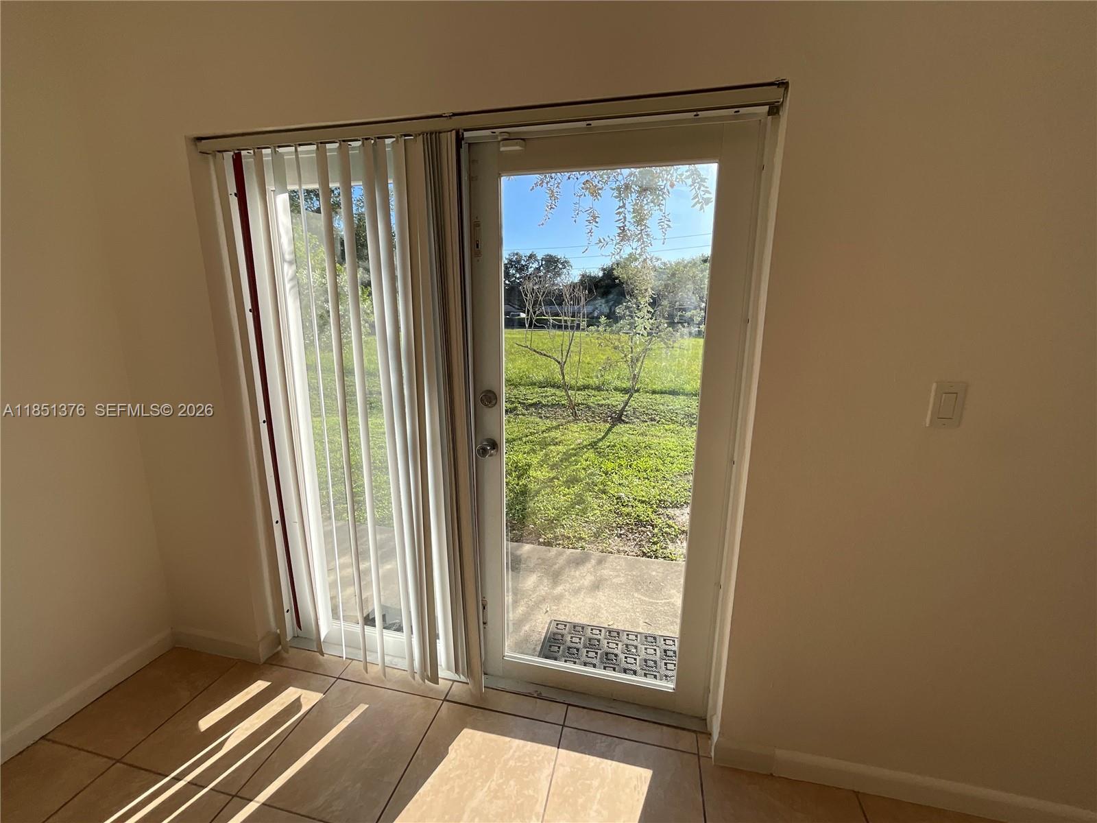 CRYSTAL LAKE 2ND SEC - Residential Lease