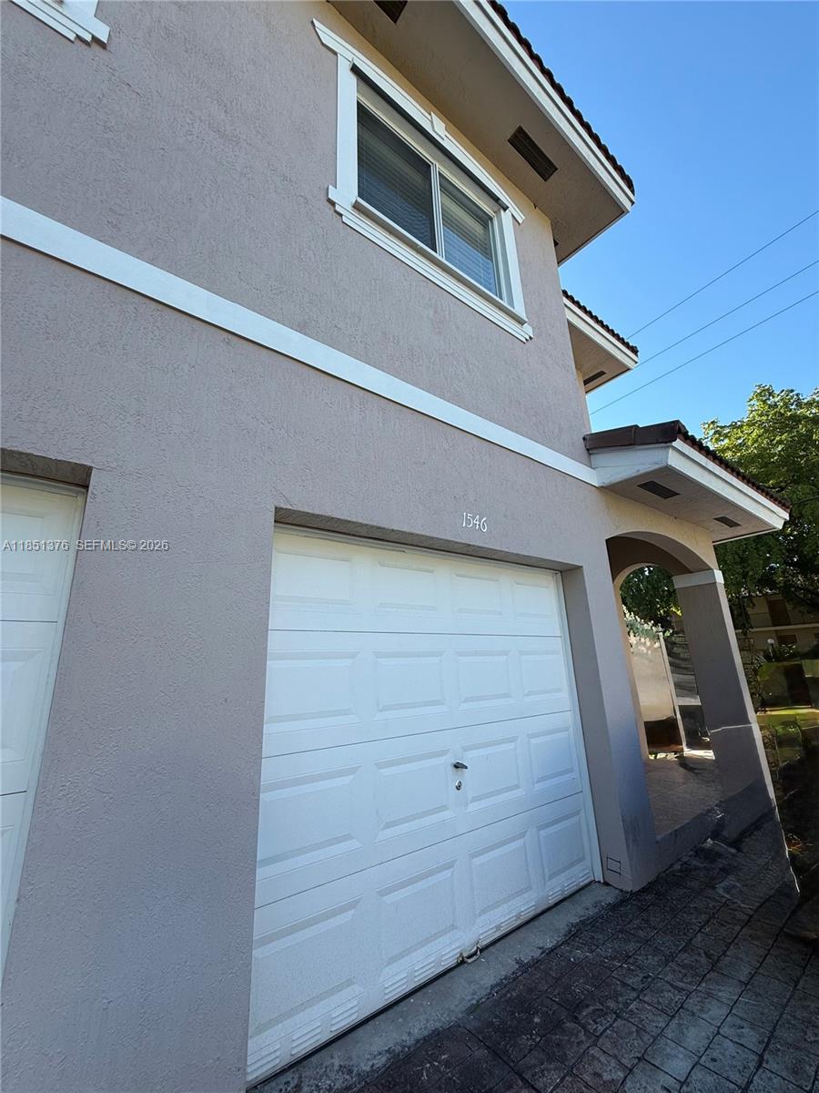 CRYSTAL LAKE 2ND SEC - Residential Lease