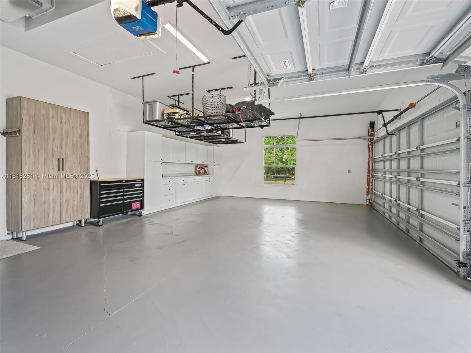 SUMMERHILL - Residential