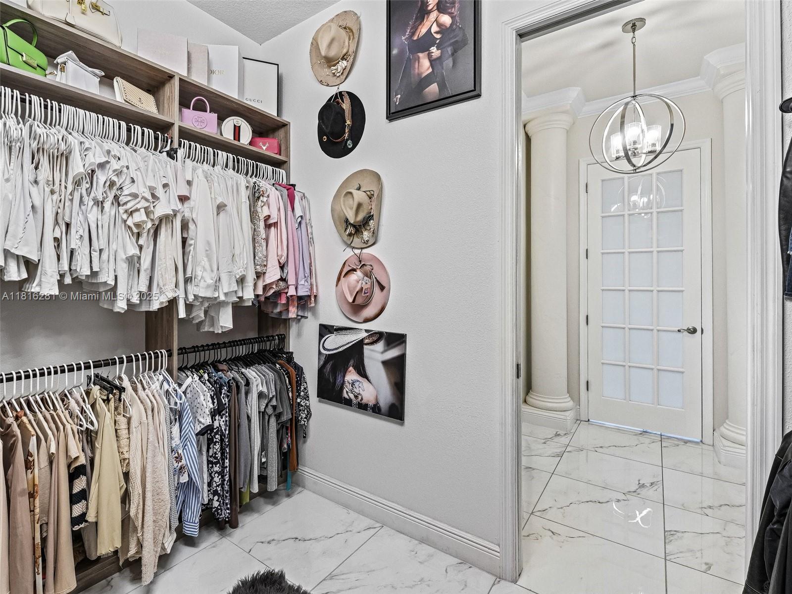 SUMMERHILL - Residential