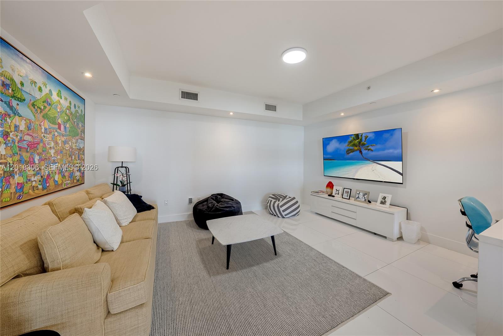 THE PENINSULA II CONDO - Residential