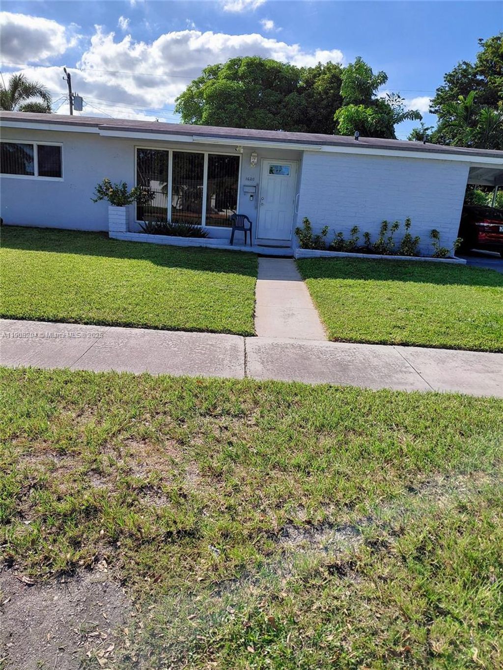 Photo of 1620 SW 87th Ct, Miami, FL 33165 (MLS # A11908204)