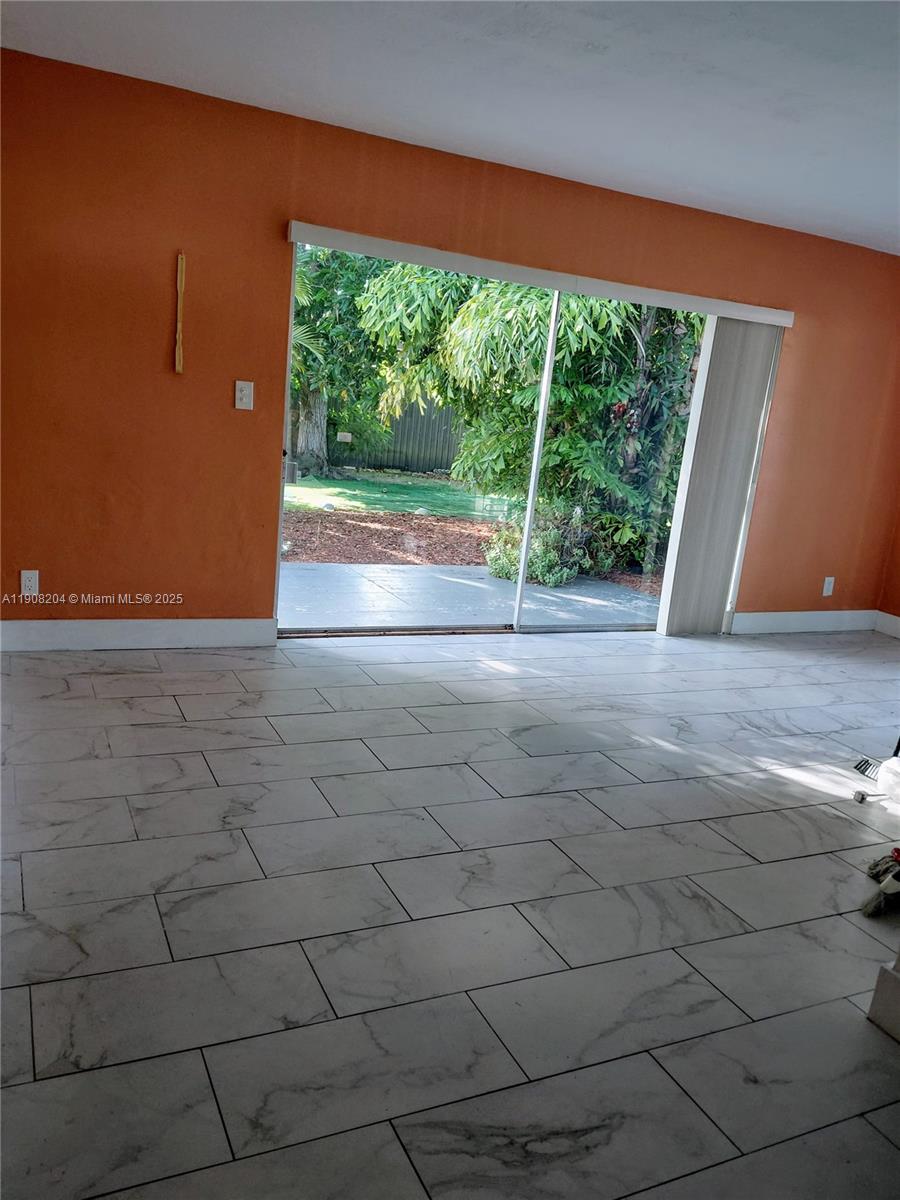 CORAL PARK ESTATES SEC 1 - Residential