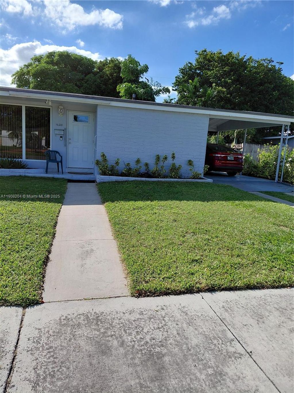Photo of 1620 SW 87th Ct, Miami, FL 33165 (MLS # A11908204)