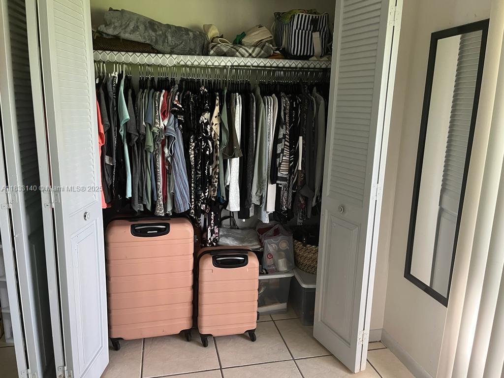 TILFORD N CONDO - Residential