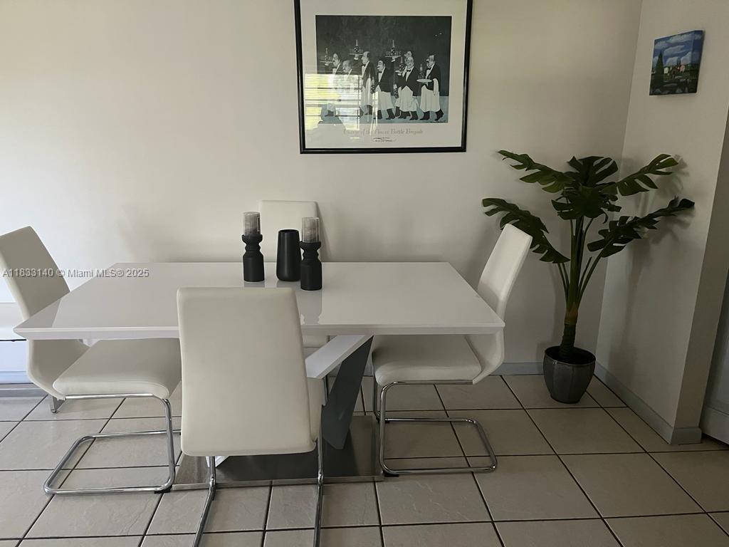 TILFORD N CONDO - Residential