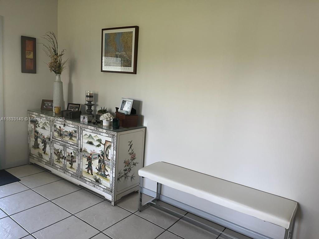 TILFORD N CONDO - Residential