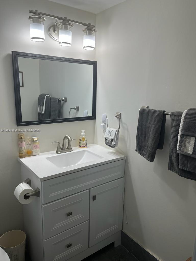 TILFORD N CONDO - Residential