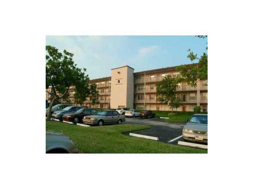 Location!! Location!! Location!!  Beautiful 1 Bed Condo located in Kingsley at Century Village+ 55 community with gorgeous lake view. Freshly paint, New Carpet, New Range. This community offers a lot of amenities like pool, gym , spa, theater, billiards,  gold course, tennis ,library ,etc. Near to shopping malls and hospitals.  Excellent opportunity for investors.