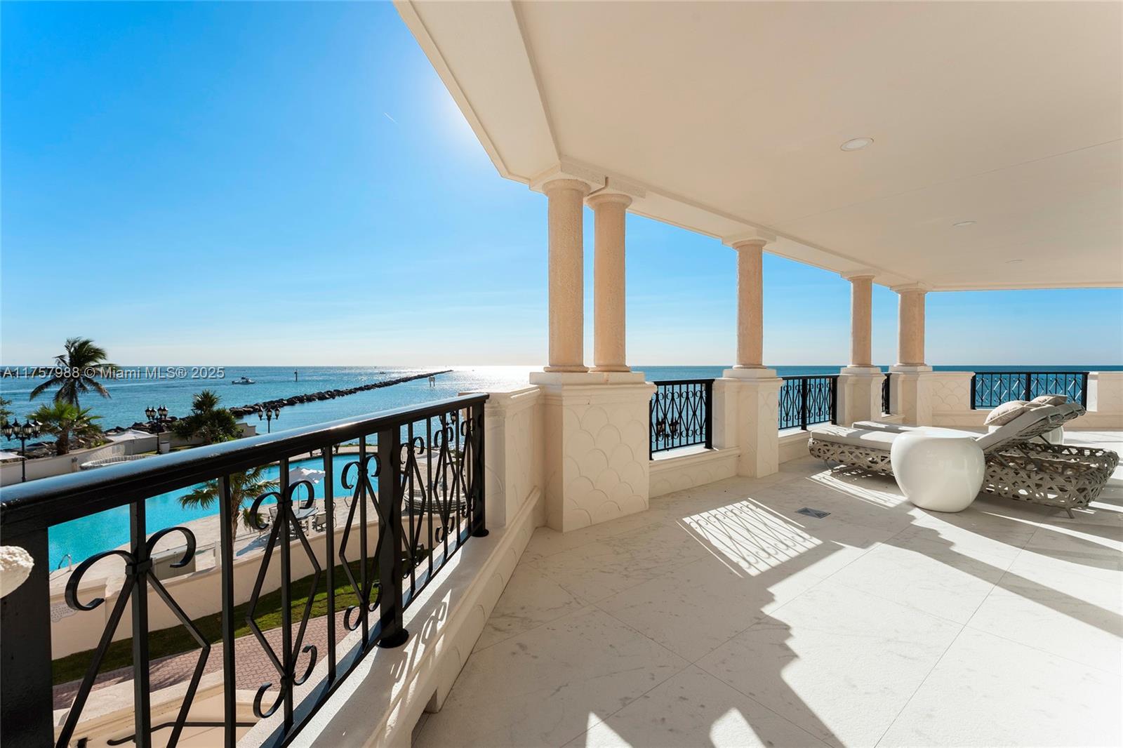 OCEANSIDE @ FISHER ISL CO - Residential