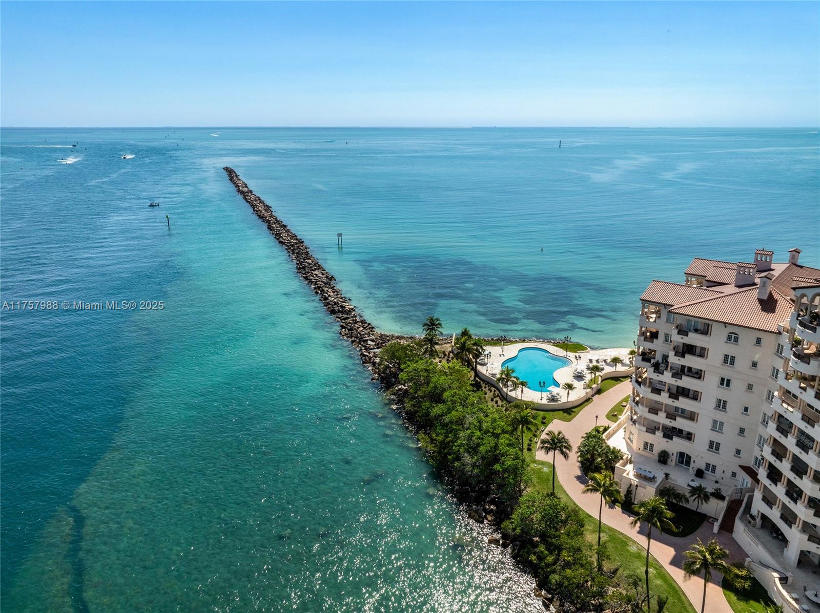OCEANSIDE @ FISHER ISL CO - Residential