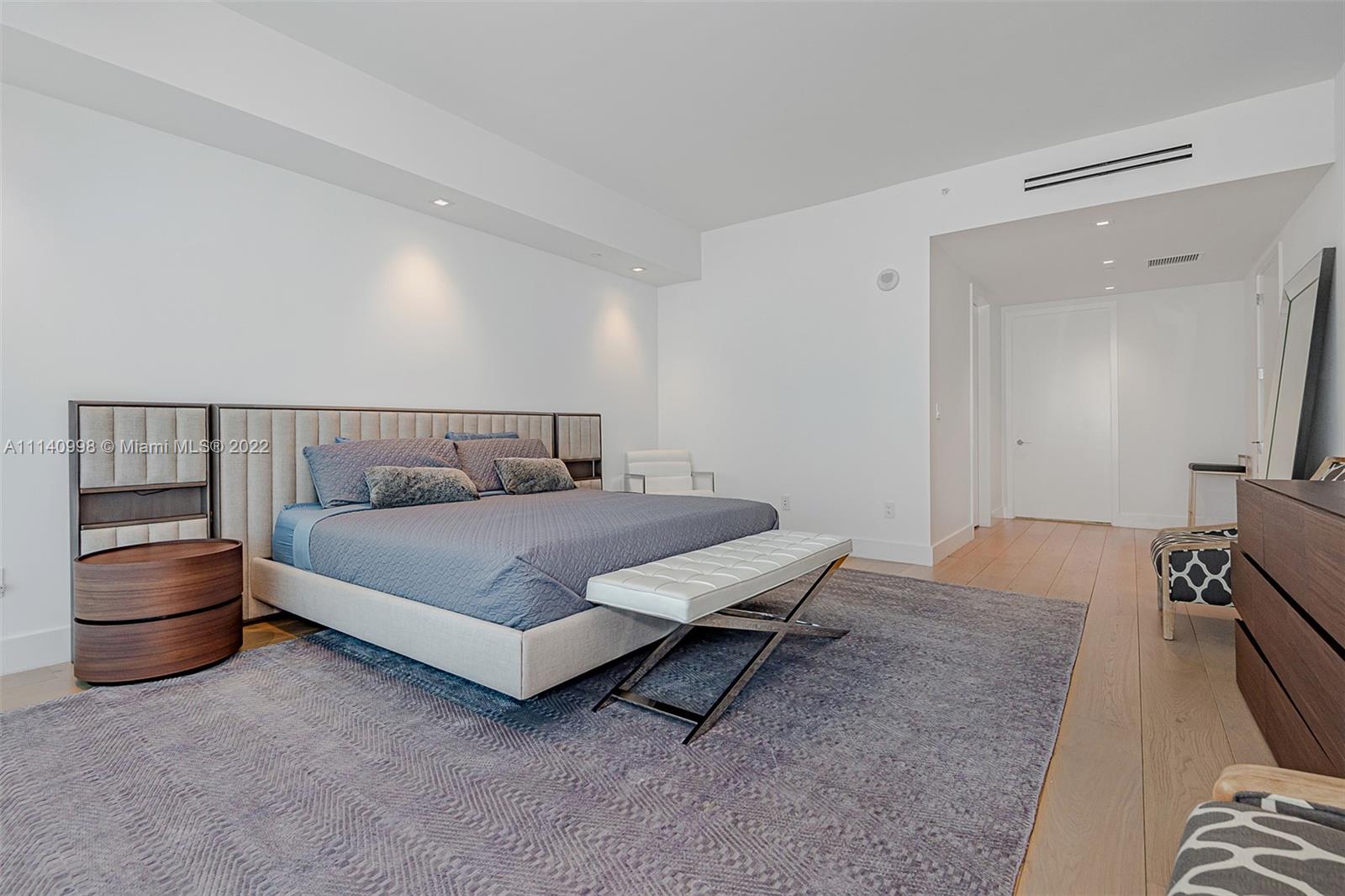 OCEANA BAL HARBOUR CONDO - Residential