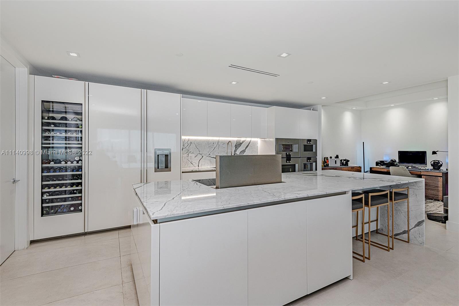 OCEANA BAL HARBOUR CONDO - Residential