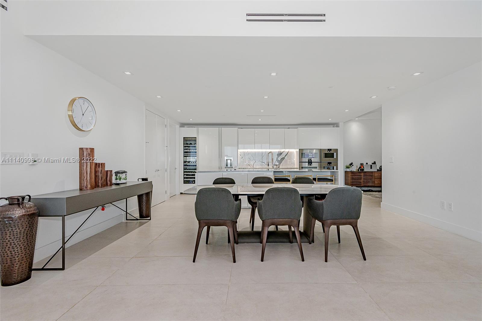 OCEANA BAL HARBOUR CONDO - Residential