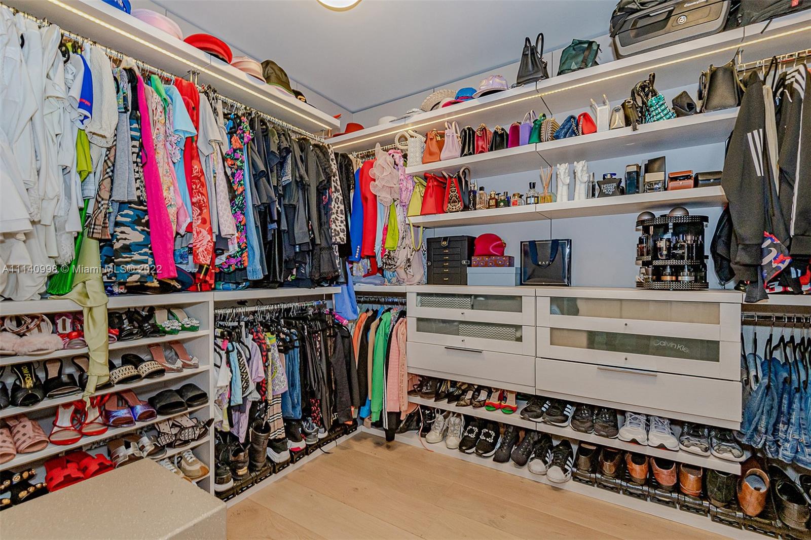 OCEANA BAL HARBOUR CONDO - Residential