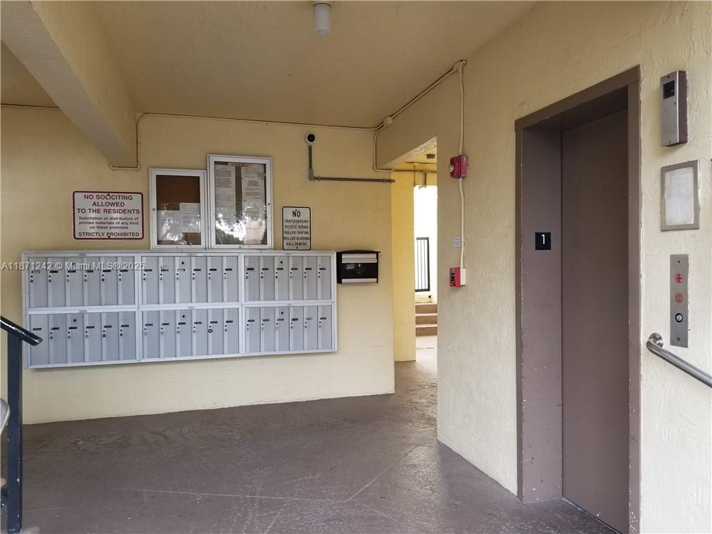 FAIRWAYS OF CORAL SPRINGS - Residential