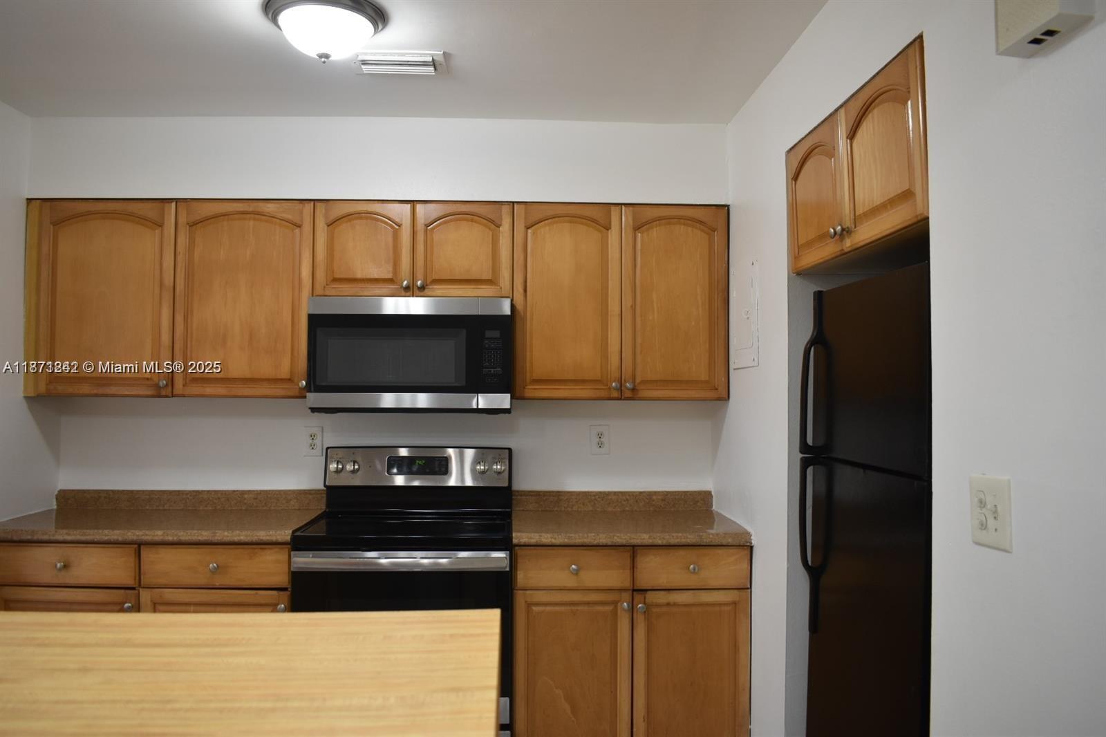 FAIRWAYS OF CORAL SPRINGS - Residential