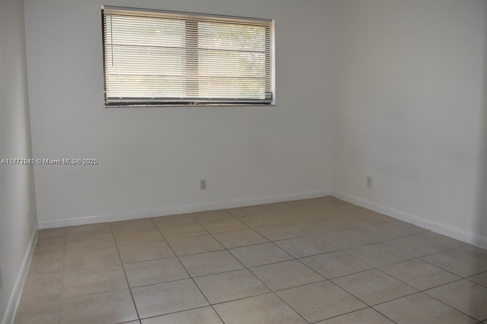 FAIRWAYS OF CORAL SPRINGS - Residential