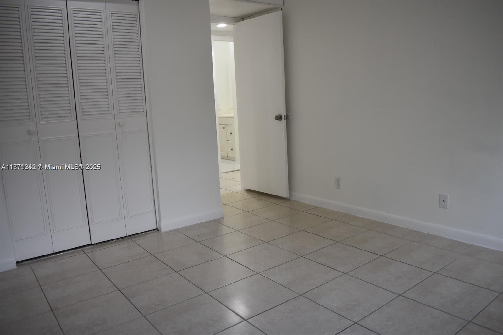 FAIRWAYS OF CORAL SPRINGS - Residential