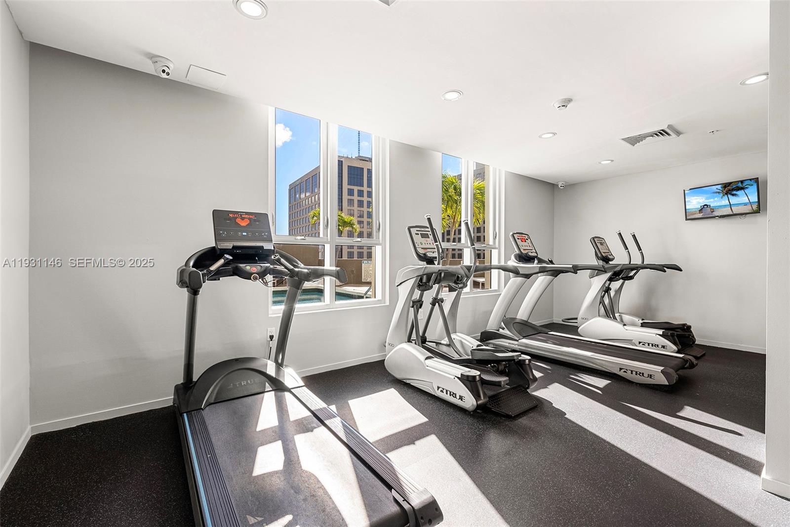 METROPOLIS II AT DADELAND - Residential