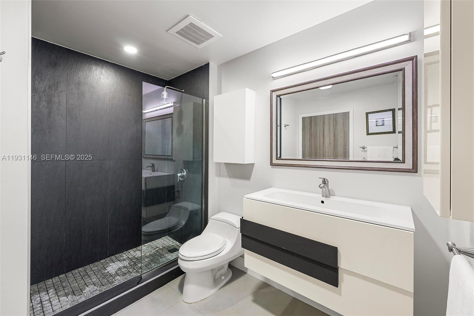 METROPOLIS II AT DADELAND - Residential