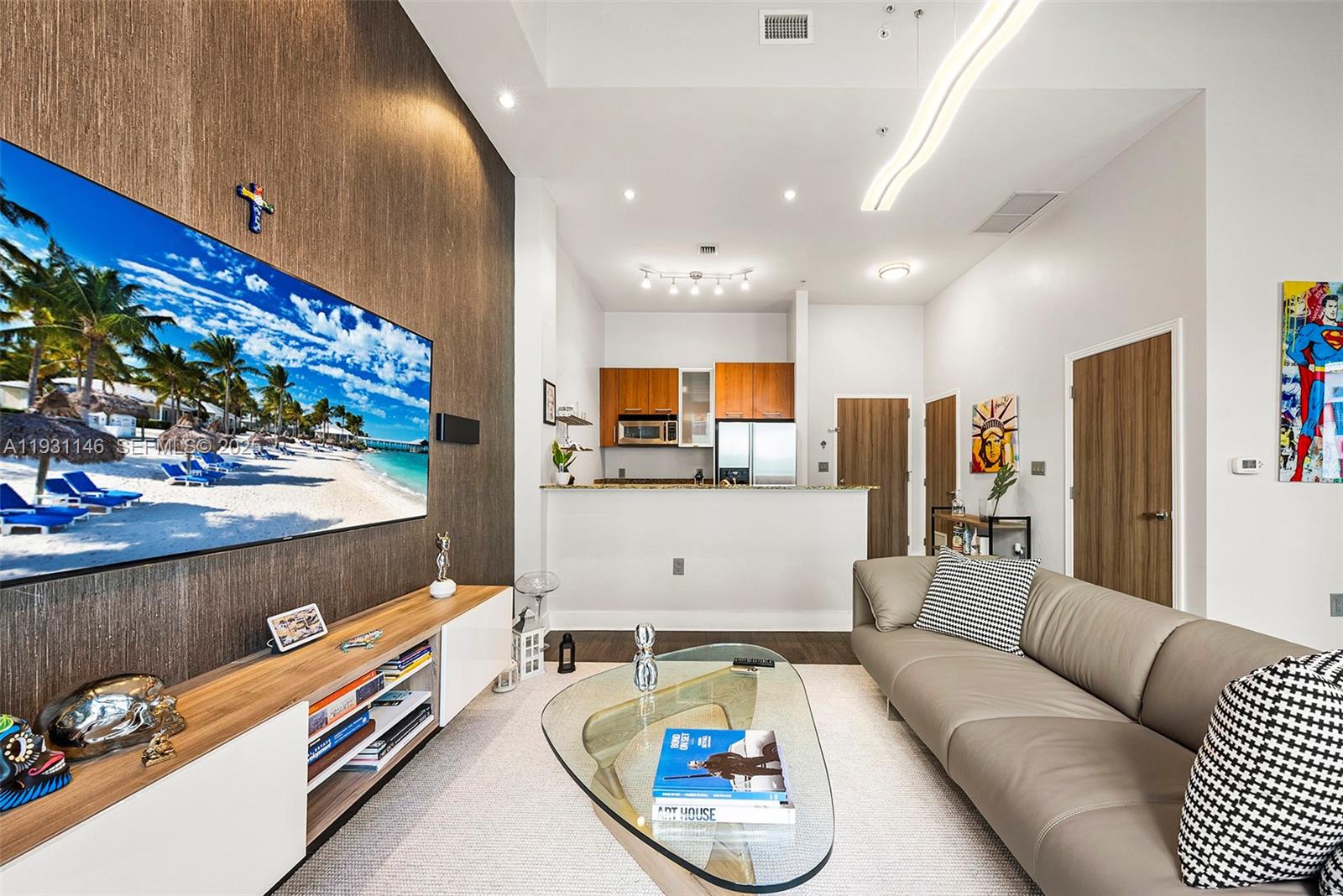 METROPOLIS II AT DADELAND - Residential